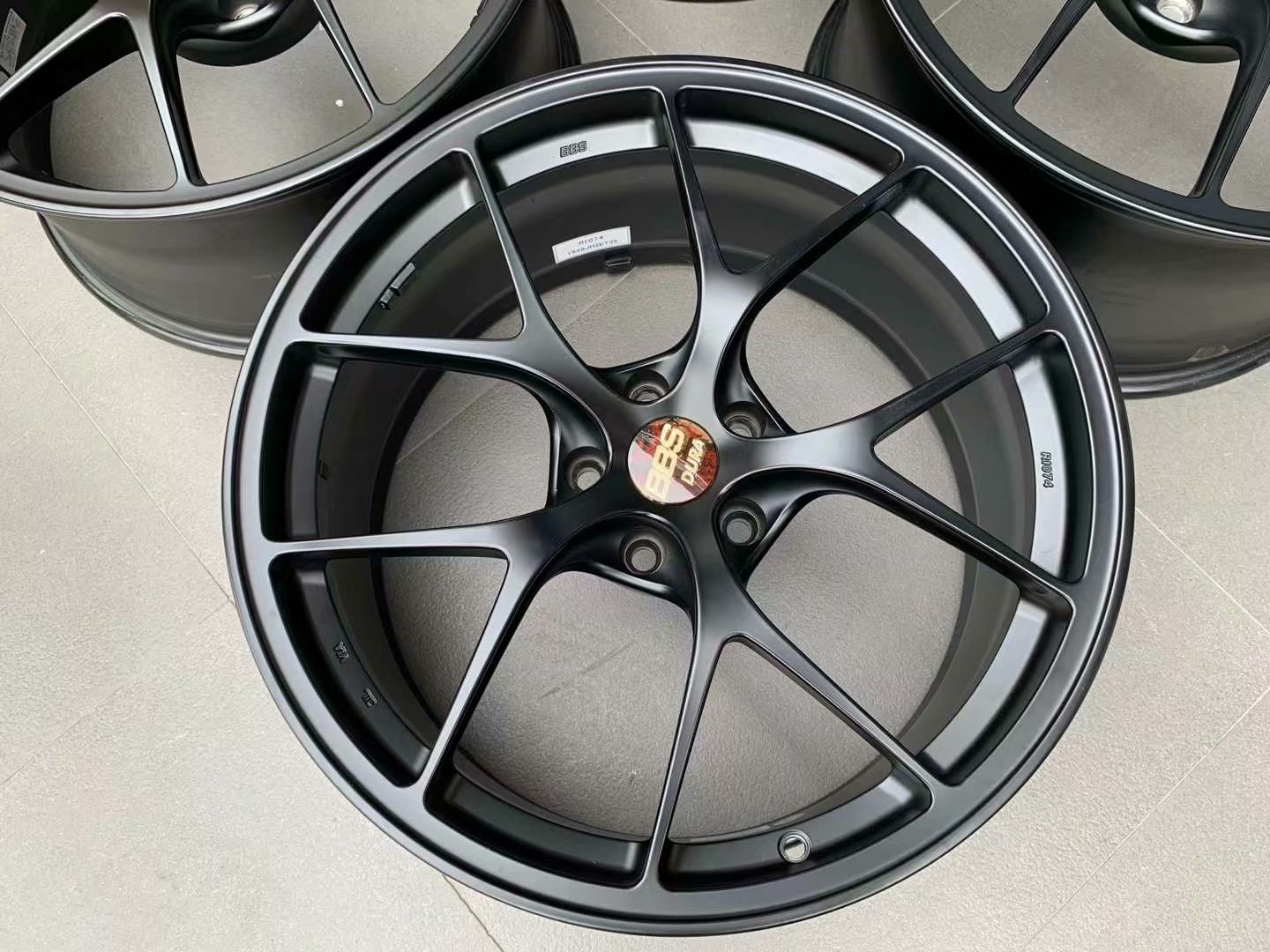 鈴?fù)?BBS RI-D MB黑色兩門版 W205 C63定制數(shù)據(jù)