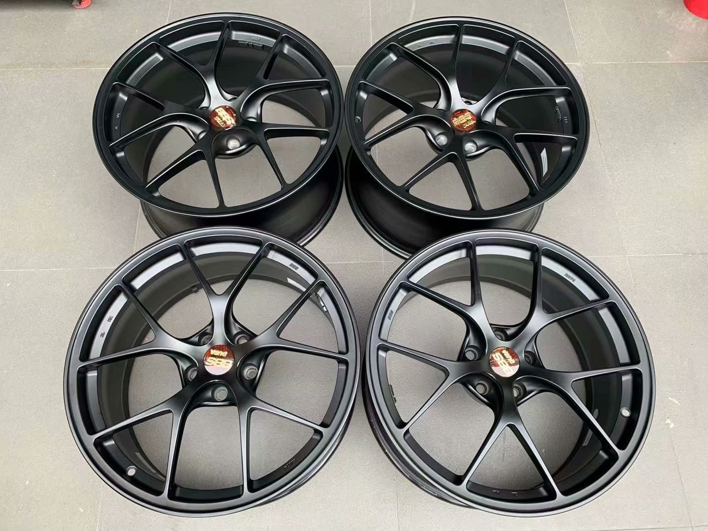 鈴?fù)?BBS RI-D MB黑色兩門版 W205 C63定制數(shù)據(jù)