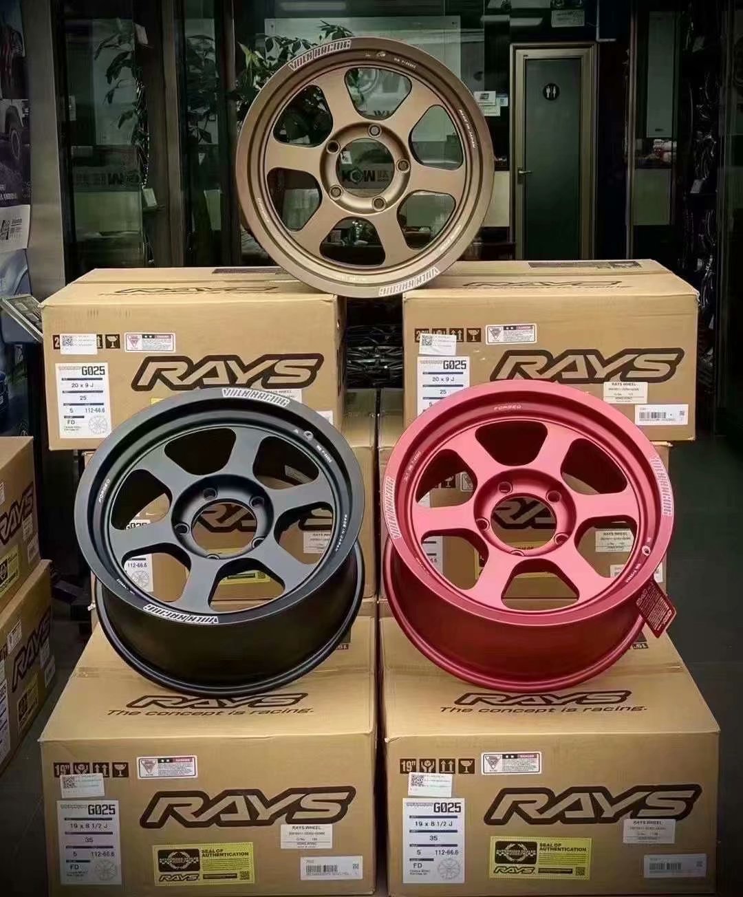 滿足你對顏 ’ 色 ' 的所有需求 來深圳呔鈴王，選鞋包你滿意！  日本 RAYS TE37 XT 單片鍛造# 數(shù)據(jù)18寸 9J ET25 5×150