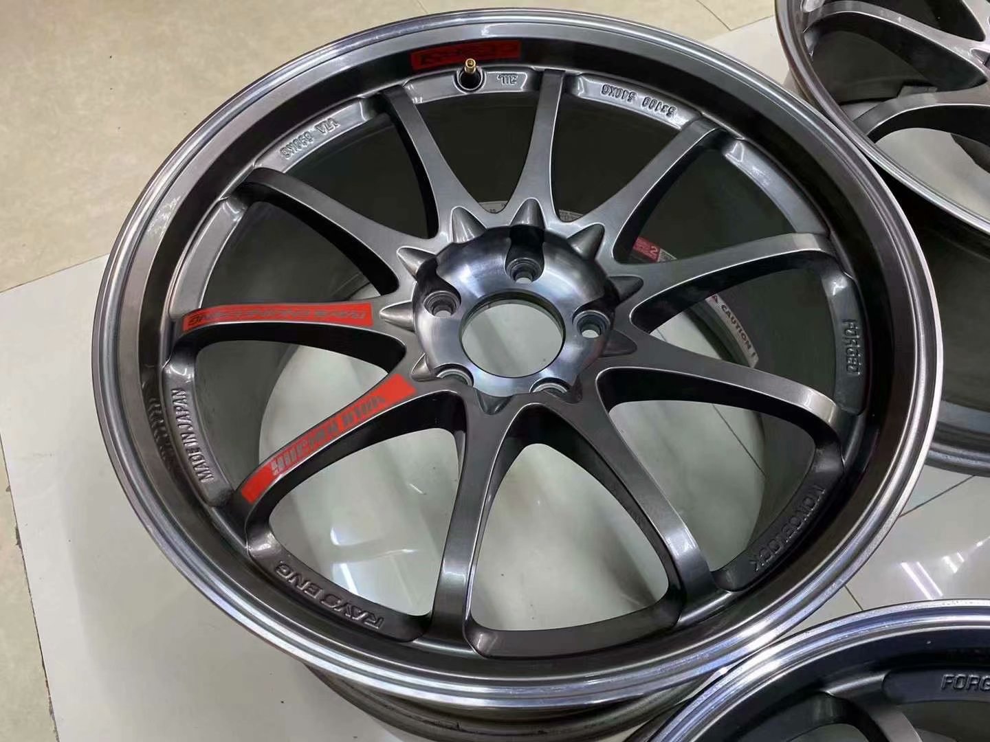 拆車9.5新  RAYS CE28SL 鍛造18寸