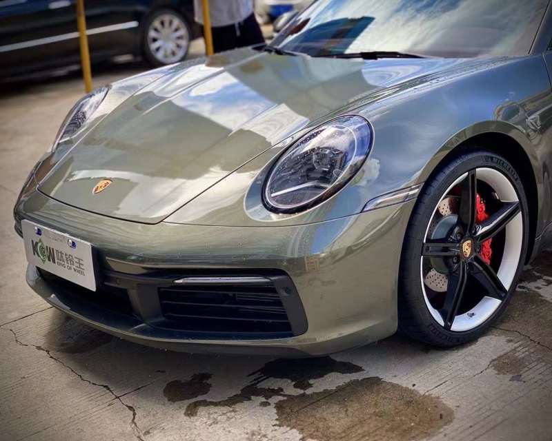 保時(shí)捷 911 targa 換定制鍛造潮鞋 前20后21寸