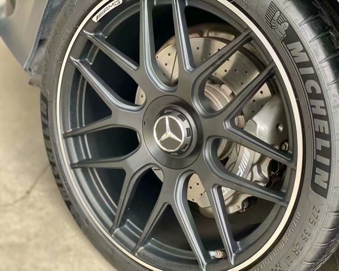 奔馳 AMG GT50 定制鍛造潮鞋 21寸 ?米其林PS4S 完工，這個款式真的很帥氣，可以繼續(xù)跟單