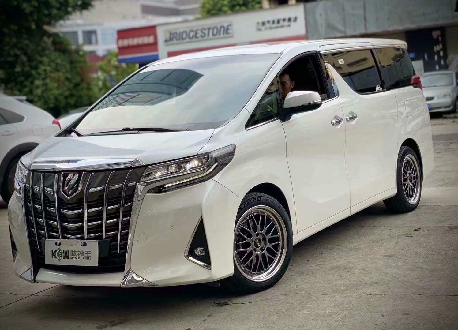 埃爾法，換 BBS LM 19寸搭配米其林PS4輪胎完工