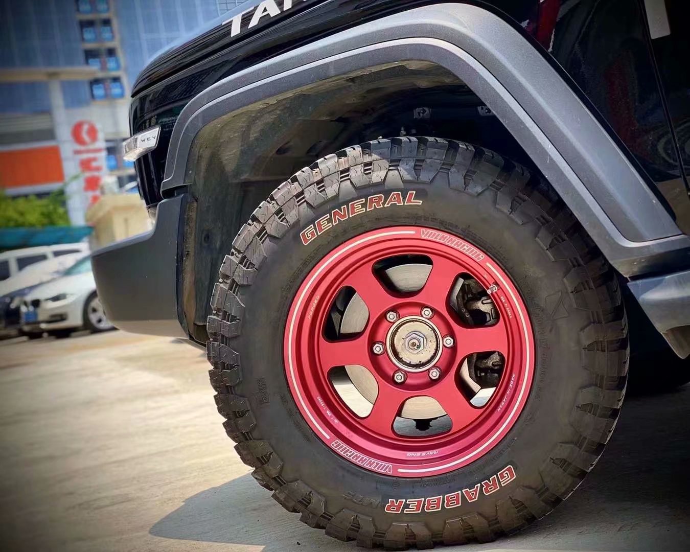 坦克300換RAYS TE37XT