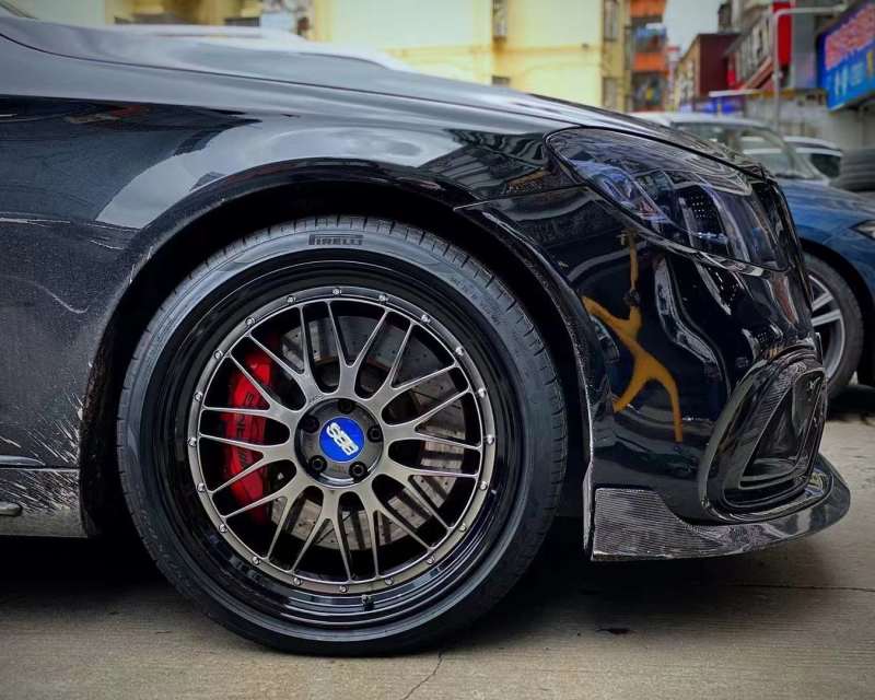 奔馳S， 換 日本 BBS LM 21寸 效果完美