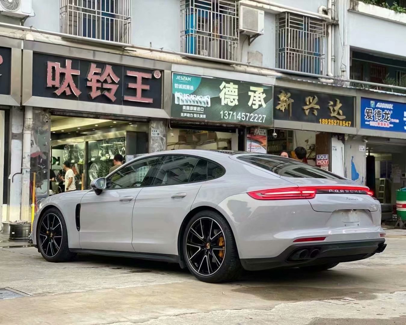 保時捷 帕拉梅拉，升級原廠21寸 搭配科吉動平衡，霍夫曼平衡塊 完工  ????
