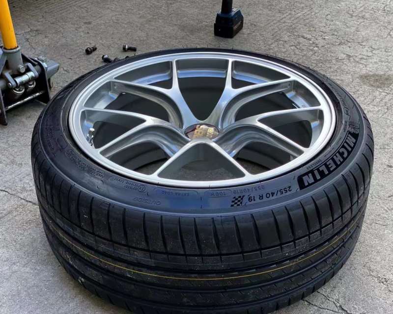 寶馬3系GT 上日本BBS RID