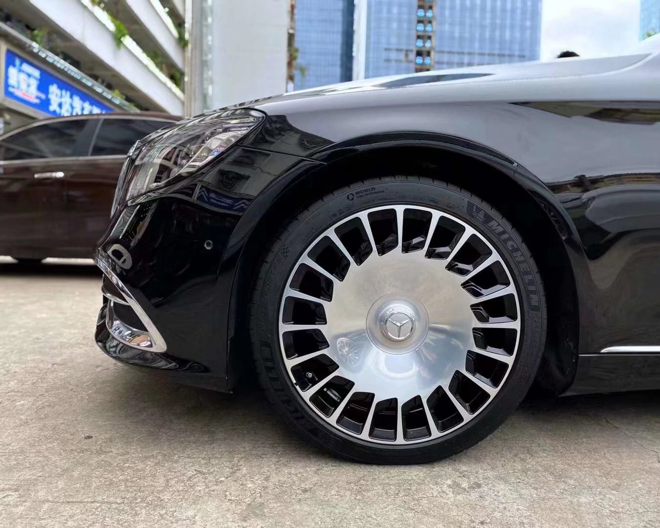 邁巴赫S450升級(jí)S560全新原廠20寸 大燒餅