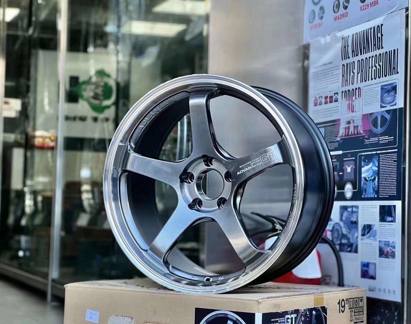 毛豆3 橫濱GT 新品19寸