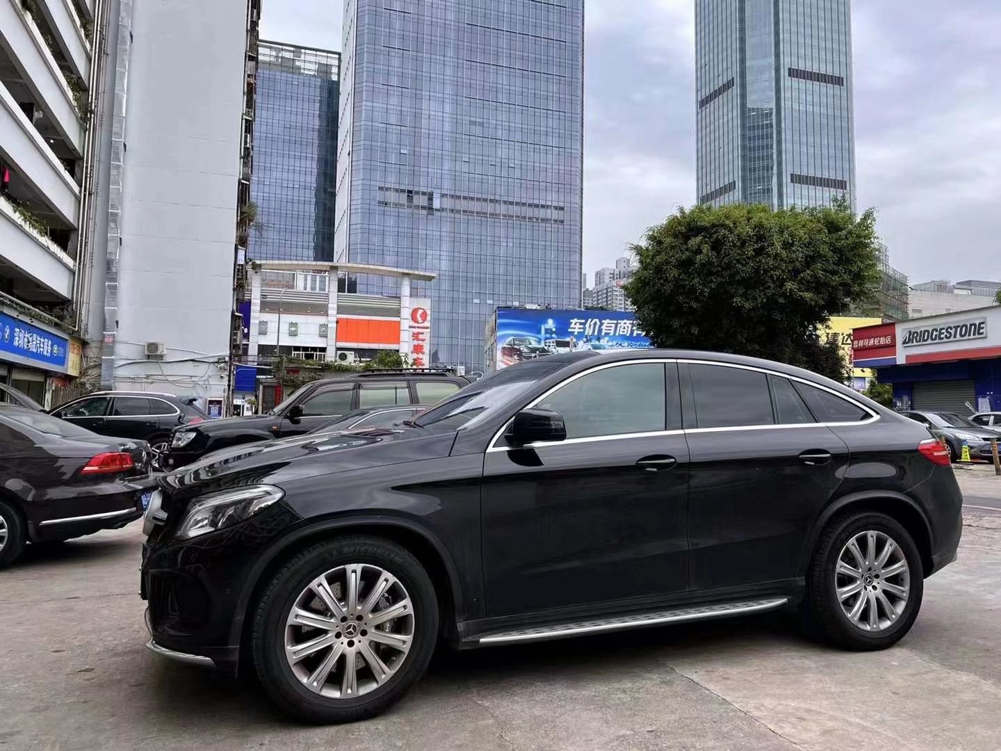 奔馳GLE COUPE換原廠21寸 AMG 搭配倍耐力輪胎完工