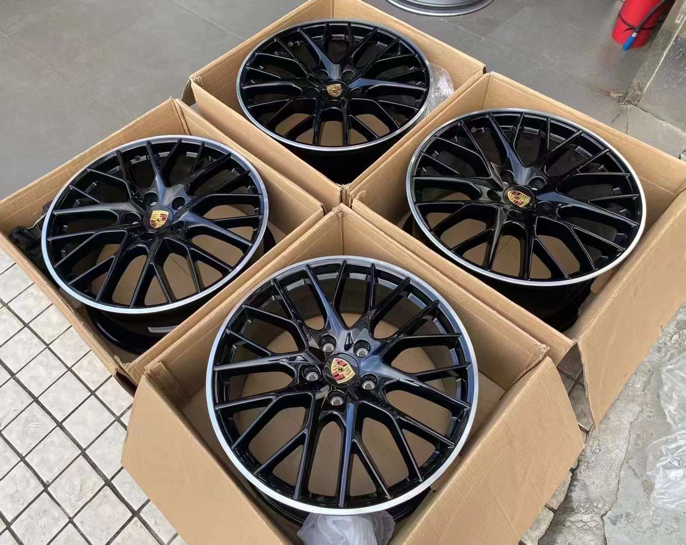 保時(shí)捷 Panamera 21寸 Sport design原廠(chǎng)正品新車(chē)拆下