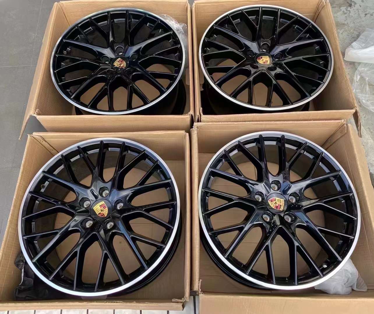 保時(shí)捷 Panamera 21寸 Sport design原廠(chǎng)正品新車(chē)拆下