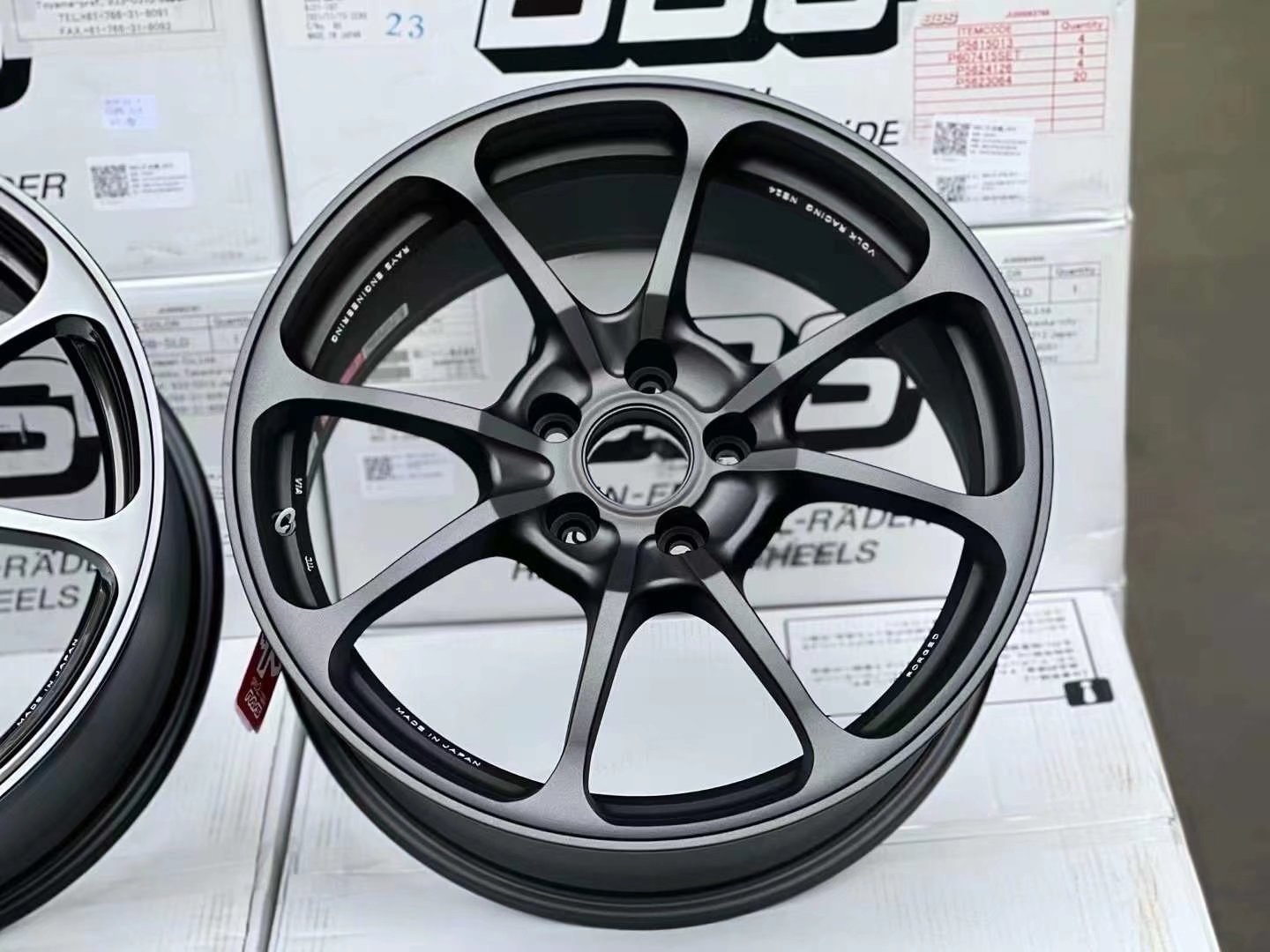 日本進(jìn)口RAYS NE24新品嘗鮮鍛造# 18寸