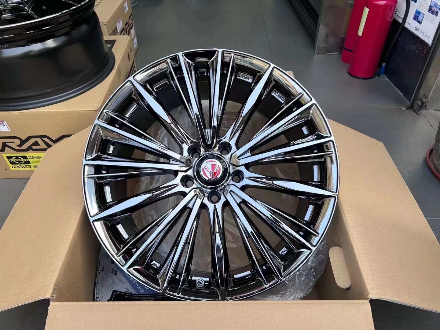 全新 日本 RAYS VOUGE 現(xiàn)貨19寸9J ET32 5×114.3 RB電鍍