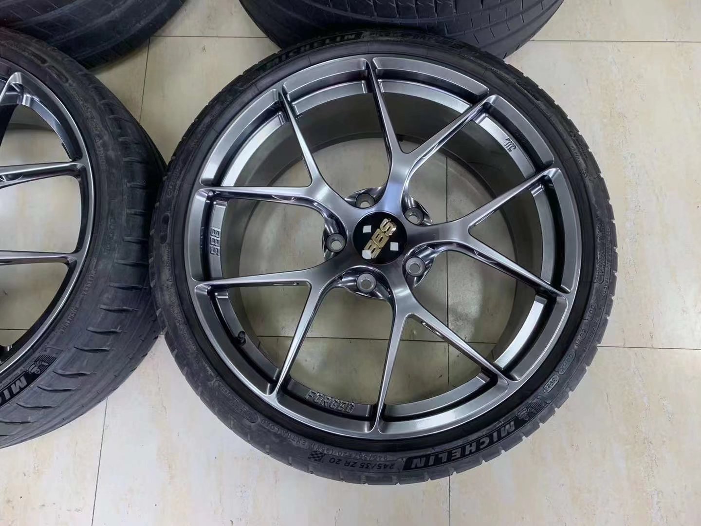 日本BBS FIR 20寸鍛造輪轂搭配米其林ps4s
