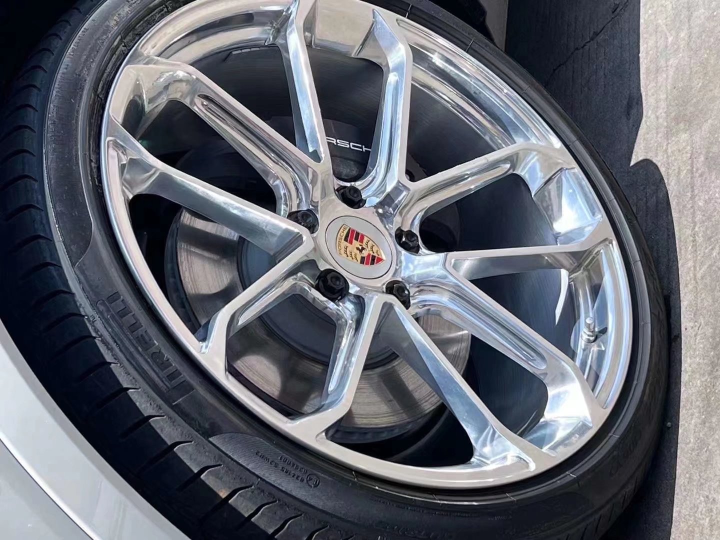 提新車 保時(shí)捷卡宴coupe完工