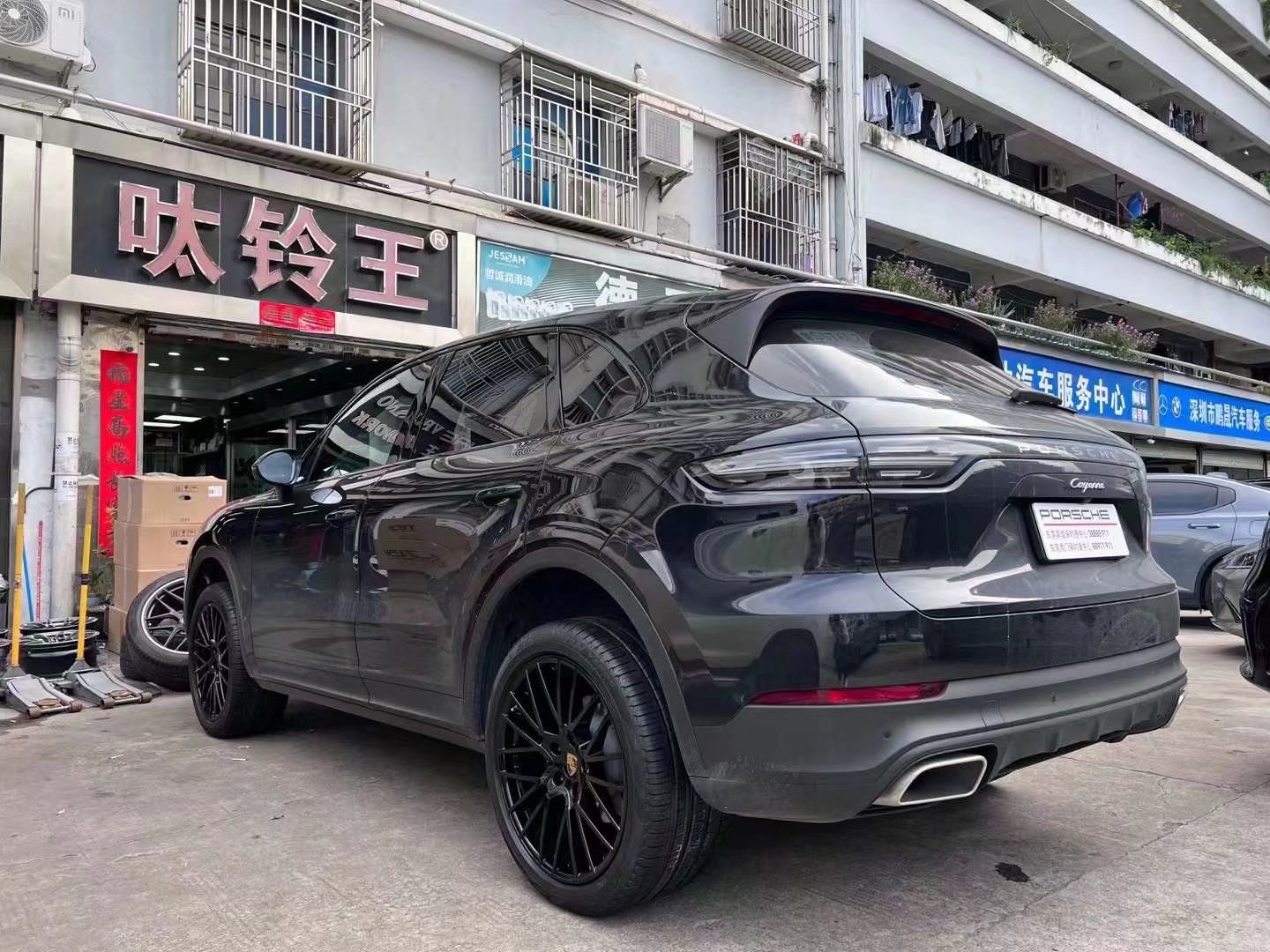 保時捷卡宴 換原廠21寸倍耐力21寸