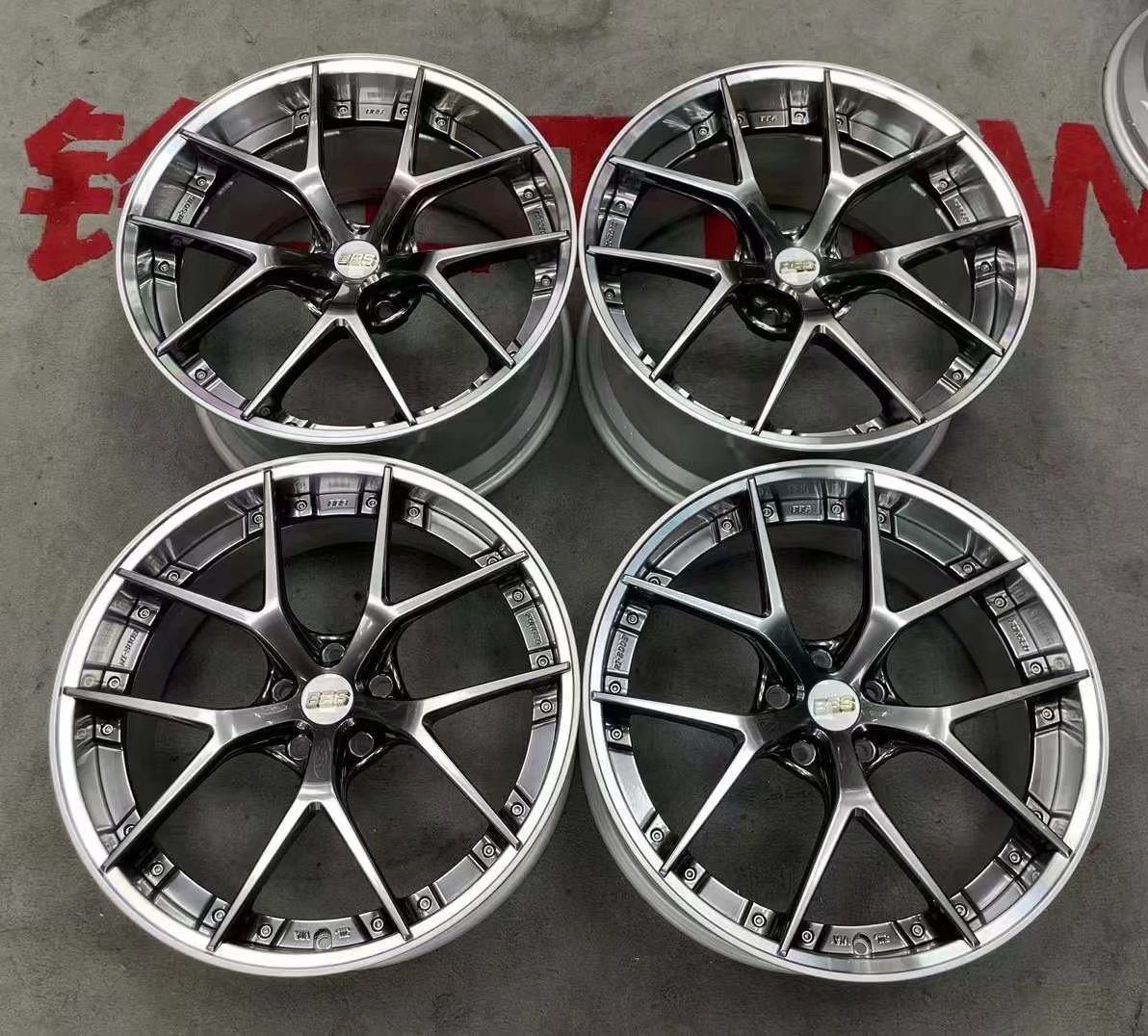 雙片鍛造BBS RIS   數(shù)據(jù)#20寸 9J ET34 10J ET28 5×112