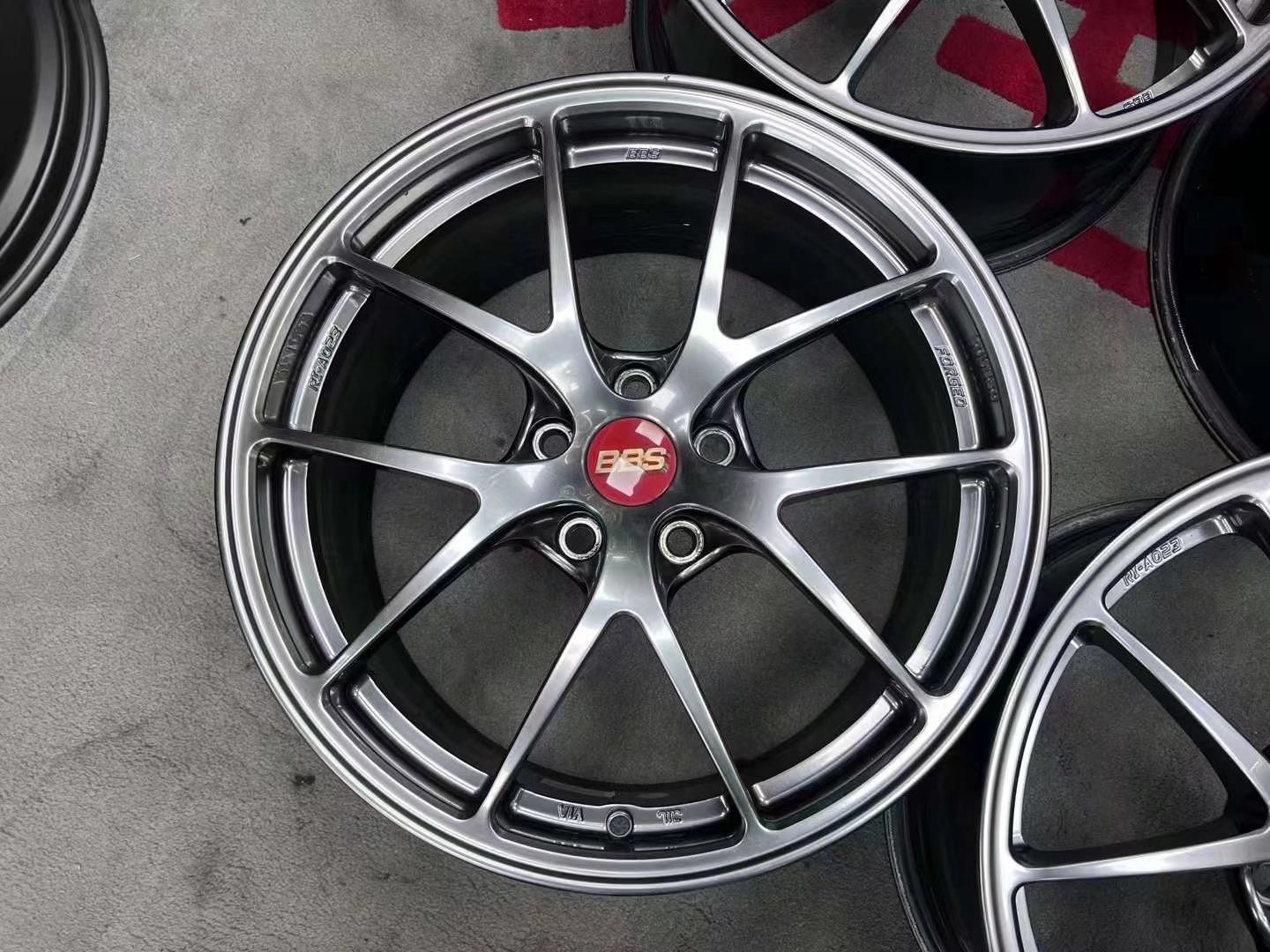 二手 日本BBS RIA單片鍛造 18寸8.5J ET45 5×112 DB色