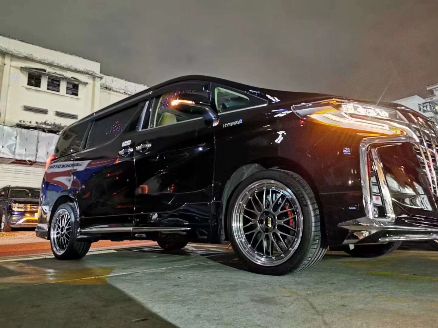 埃爾法 換全新 BBS LM  米其林 PS4BREMBO GTS前6后4剎車搞定