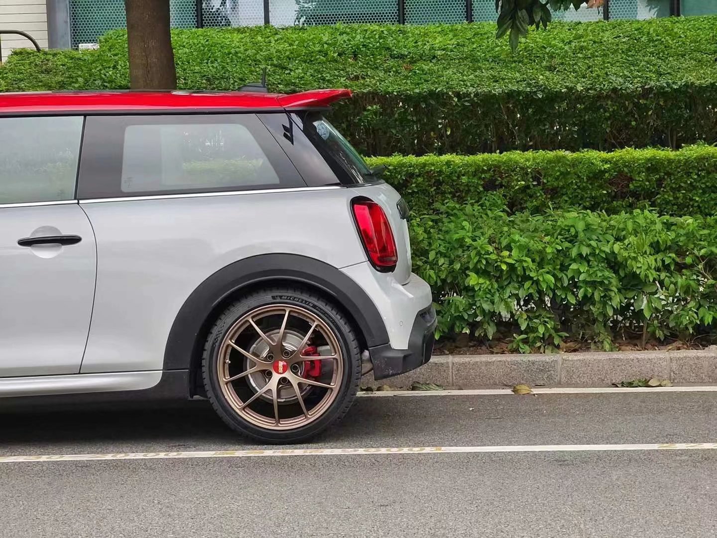 Mini JCWBBS RIA 18寸古銅 上車！漂亮