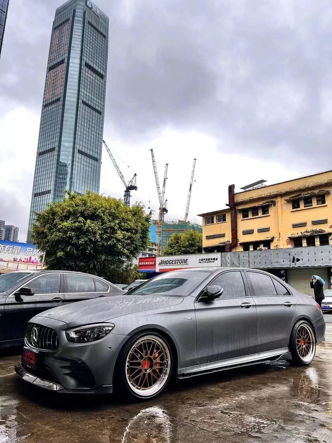 奔馳E53換BBS LM 20寸MBZ 古銅完工