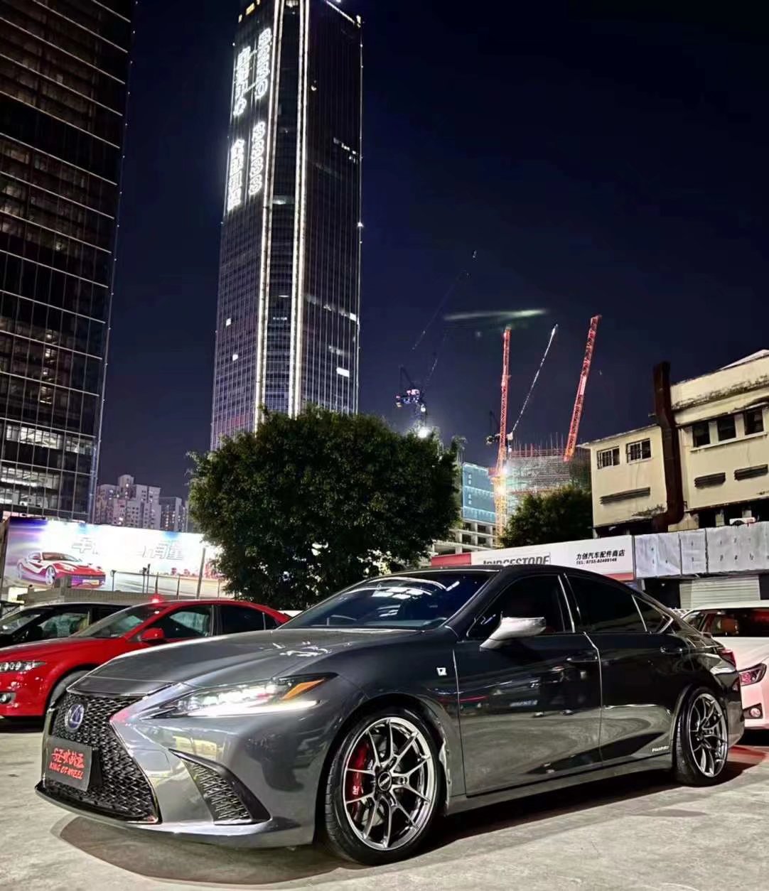 凌志ES ，換RAYS G025 19寸完工