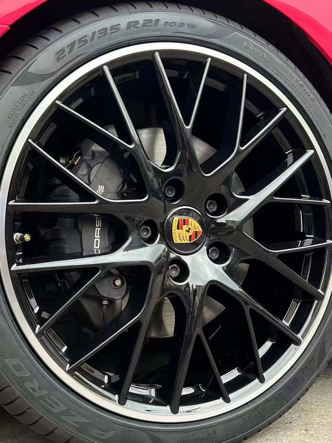 保时捷 帕拉梅拉 换原厂鸟巢轮毂21寸完工 搭配倍耐力轮胎！