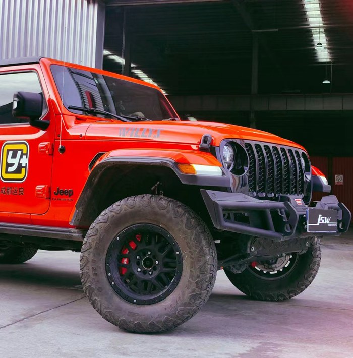 JEEP角斗士剎車改裝銳迪凡六活塞剎車套件